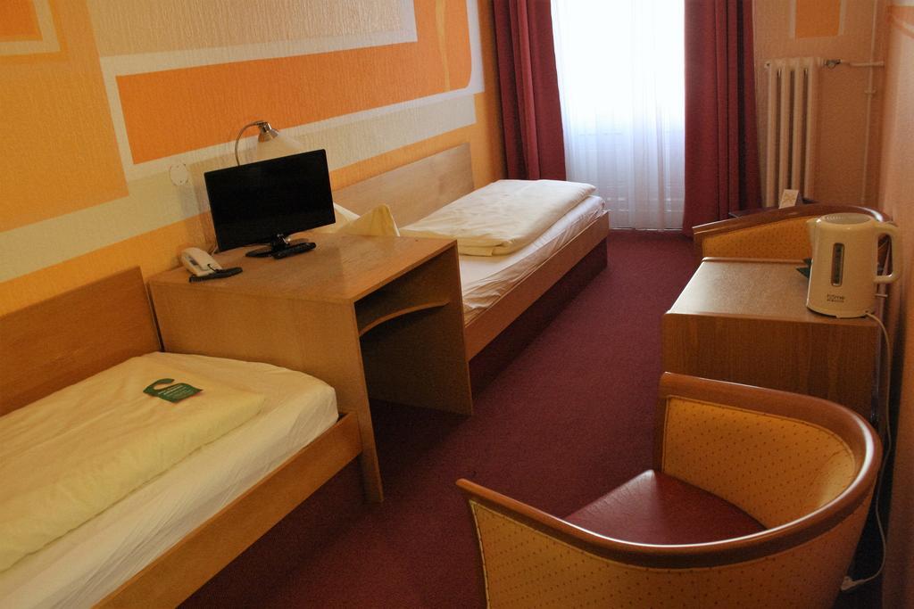 Hotel Graf Pueckler Берлин Екстериор снимка