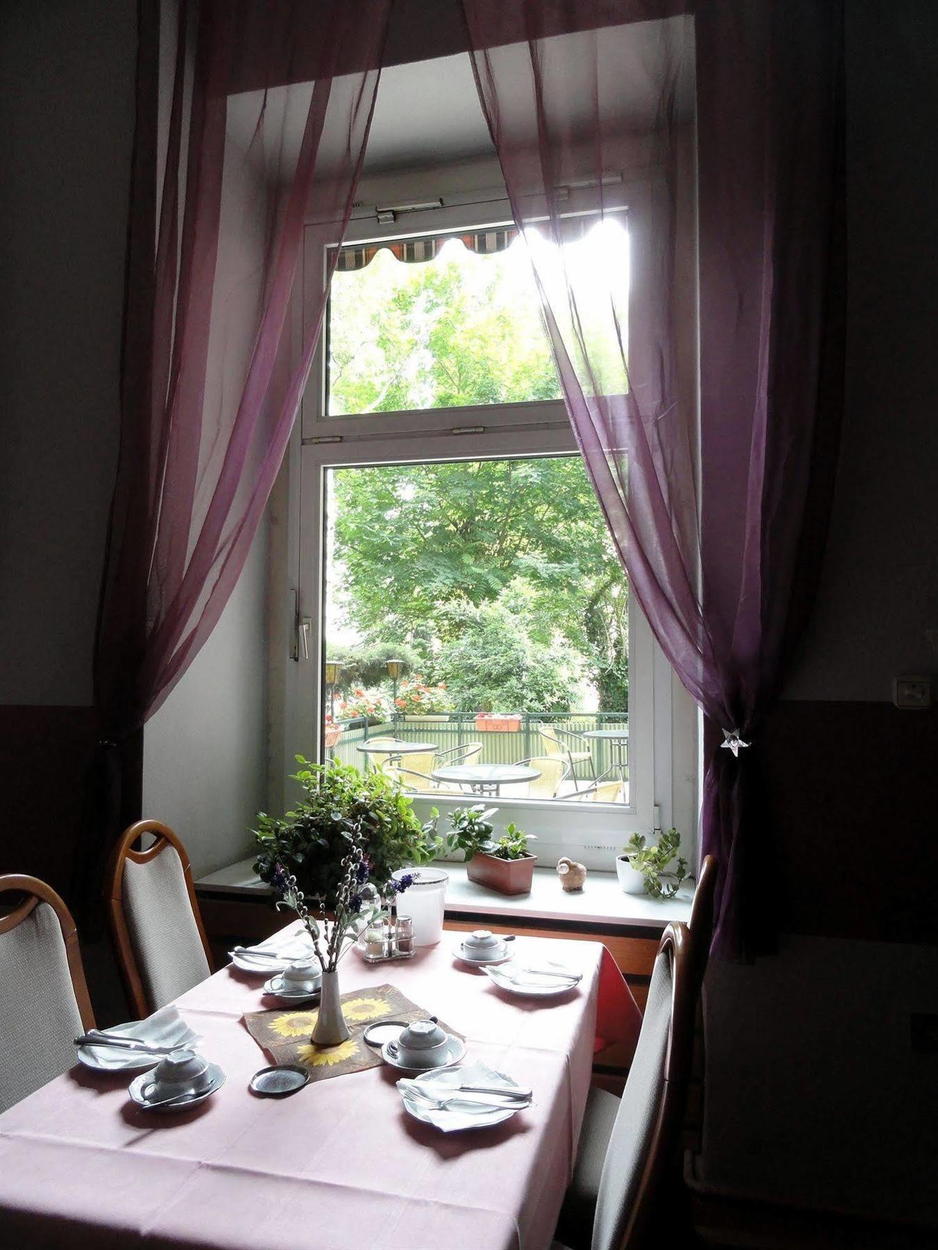 Hotel Graf Pueckler Берлин Екстериор снимка
