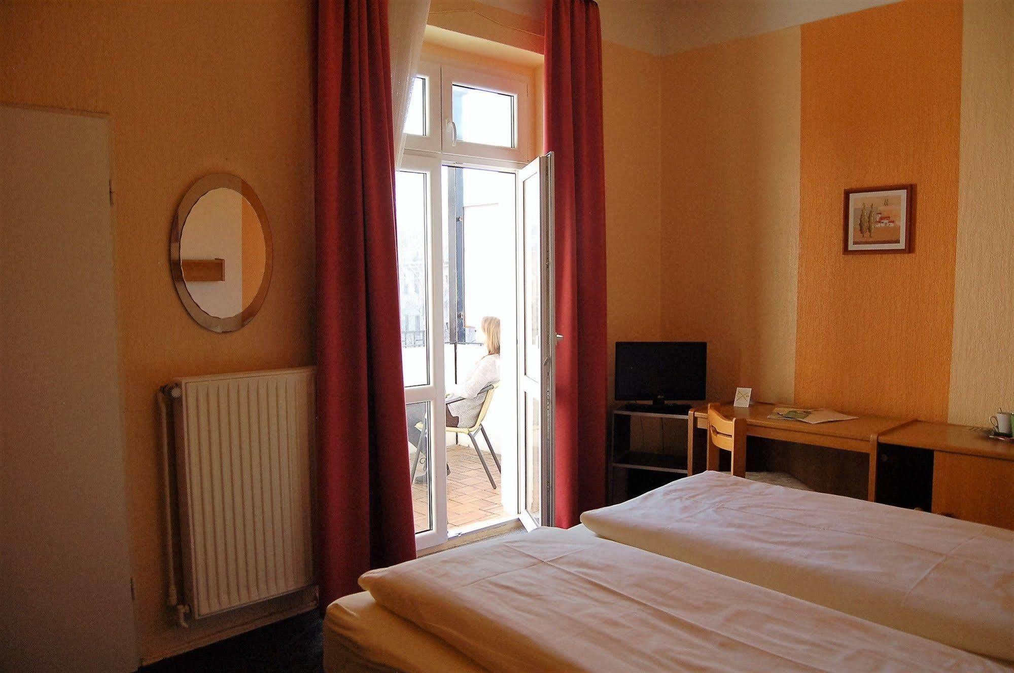 Hotel Graf Pueckler Берлин Екстериор снимка